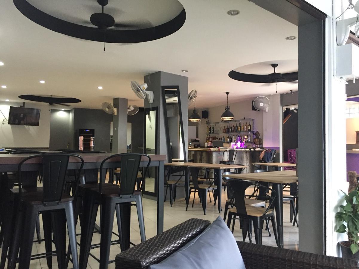 C&C Residence Bistro Restaurant Pattaja Kültér fotó